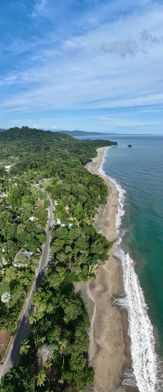 Puerto Viejo coastline, Limón (aerial)